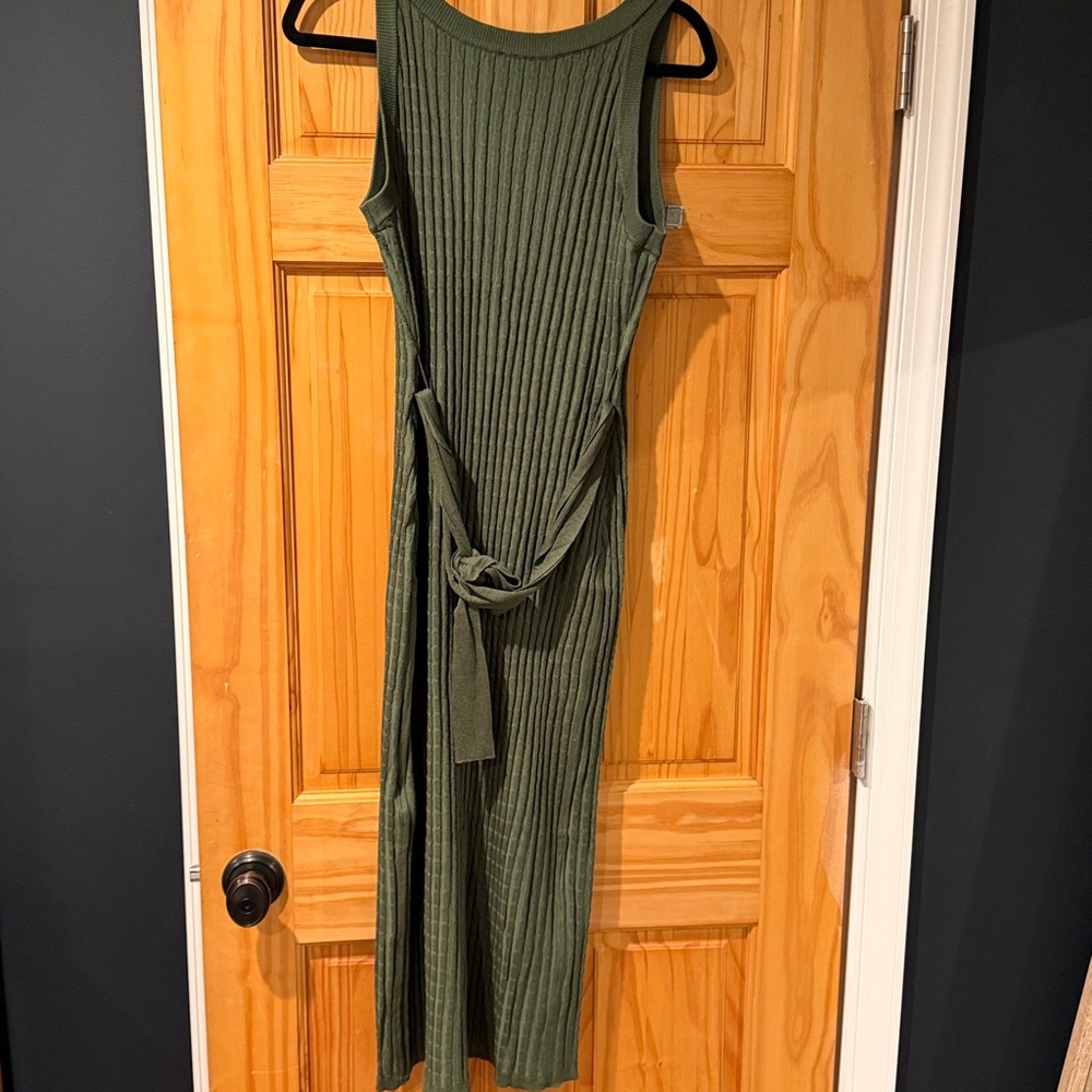 Green Ribbed Maternity Dress - Picture 4 of 5